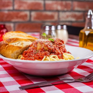 Organic Spaghetti w/ Beef Meatballs